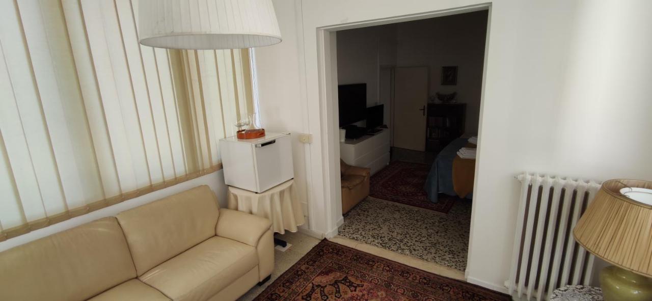 La Badia Del Cavaliere 2 Hotel โรม ภายนอก รูปภาพ