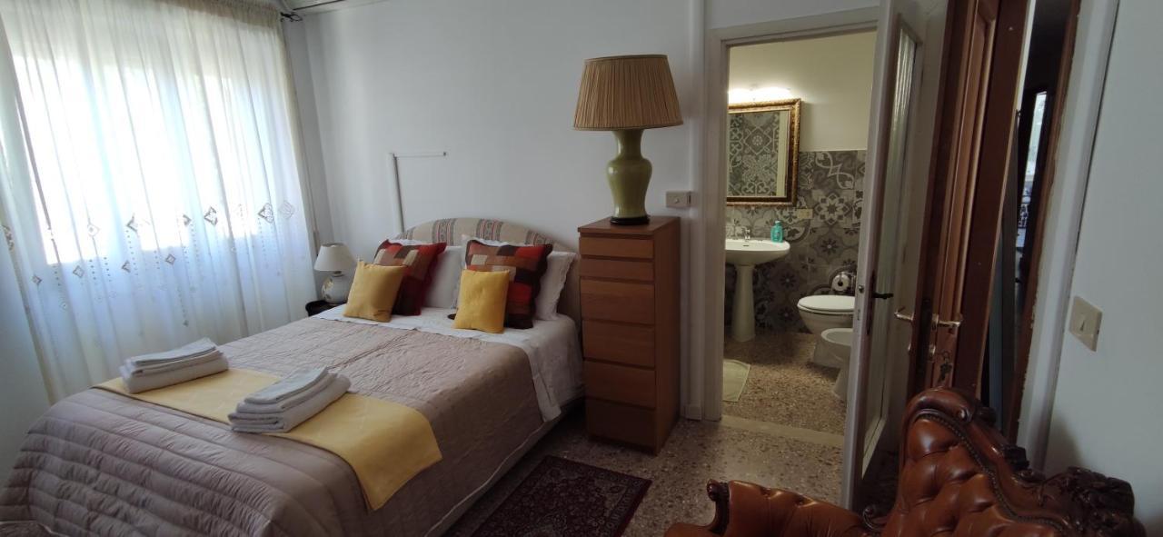 La Badia Del Cavaliere 2 Hotel โรม ภายนอก รูปภาพ